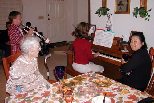 Betty gets a command performance of "Winter Wonderland."